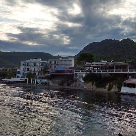 Oasis Hotel Theodoros & Litsa Galaris Agia Marina  Dış mekan fotoğraf