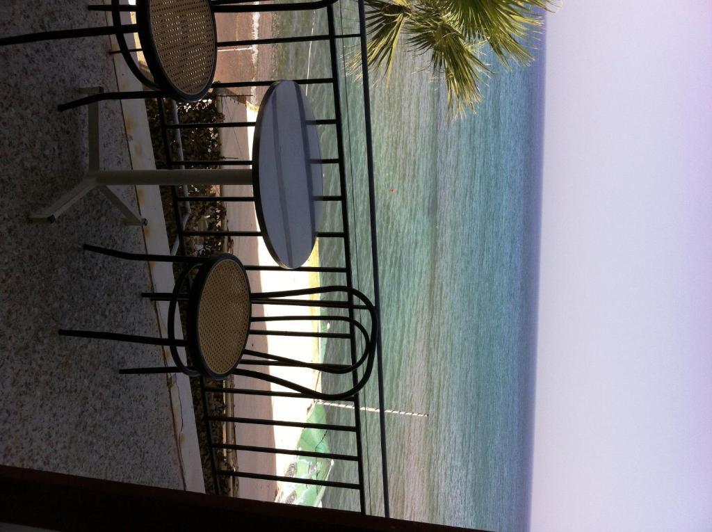 Oasis Hotel Theodoros & Litsa Galaris Agia Marina  Dış mekan fotoğraf