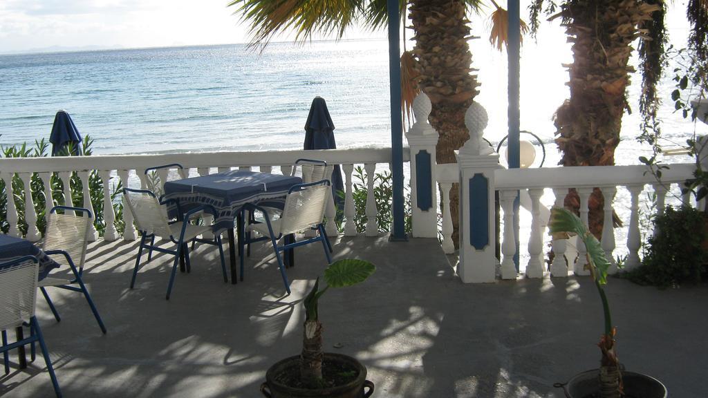 Oasis Hotel Theodoros & Litsa Galaris Agia Marina  Dış mekan fotoğraf
