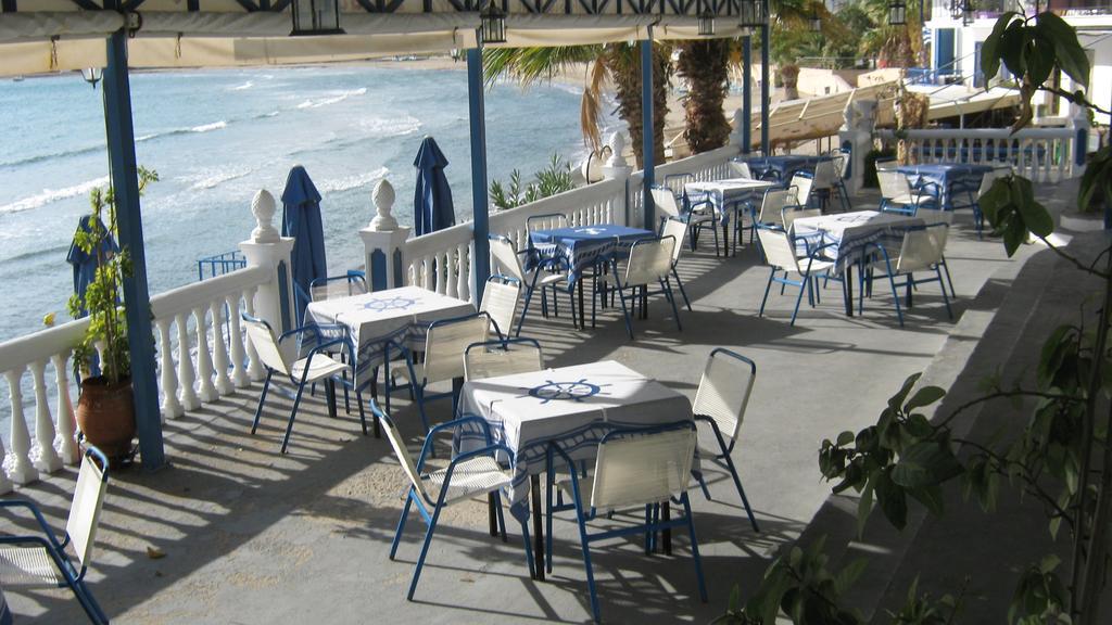Oasis Hotel Theodoros & Litsa Galaris Agia Marina  Dış mekan fotoğraf