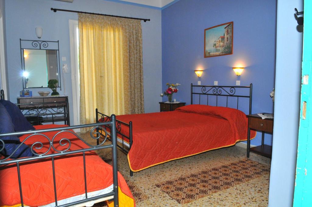 Oasis Hotel Theodoros & Litsa Galaris Agia Marina  Oda fotoğraf