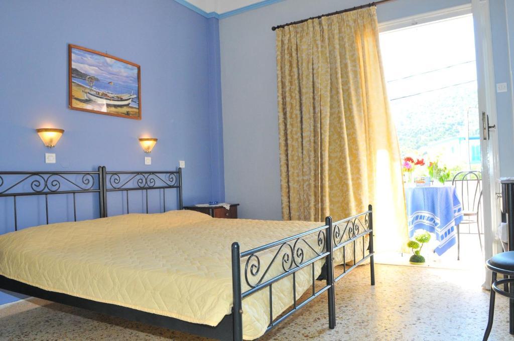 Oasis Hotel Theodoros & Litsa Galaris Agia Marina  Dış mekan fotoğraf