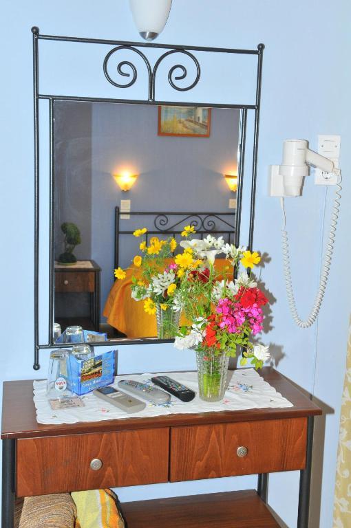 Oasis Hotel Theodoros & Litsa Galaris Agia Marina  Dış mekan fotoğraf